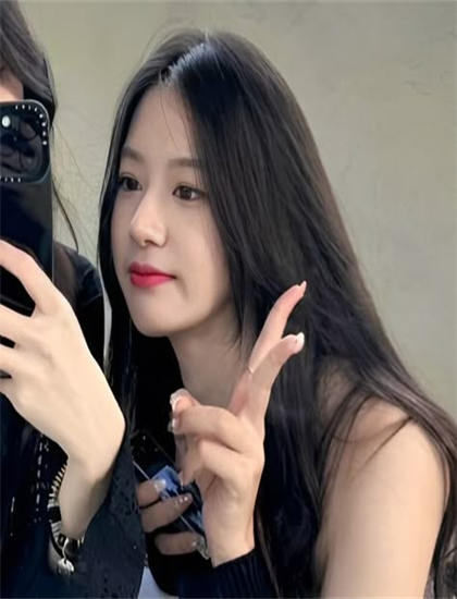 口碑爆款：《偷听的女人》口碑的传播效应与观众评价——传统元素的现代诠释